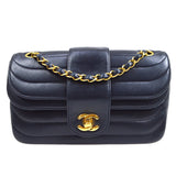 CHANEL 1991-1994 Vertical Flap Small Navy Lmabskin