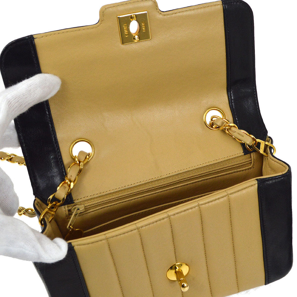 CHANEL 1991-1994 Vertical Border Flap Mini Beige Lambskin