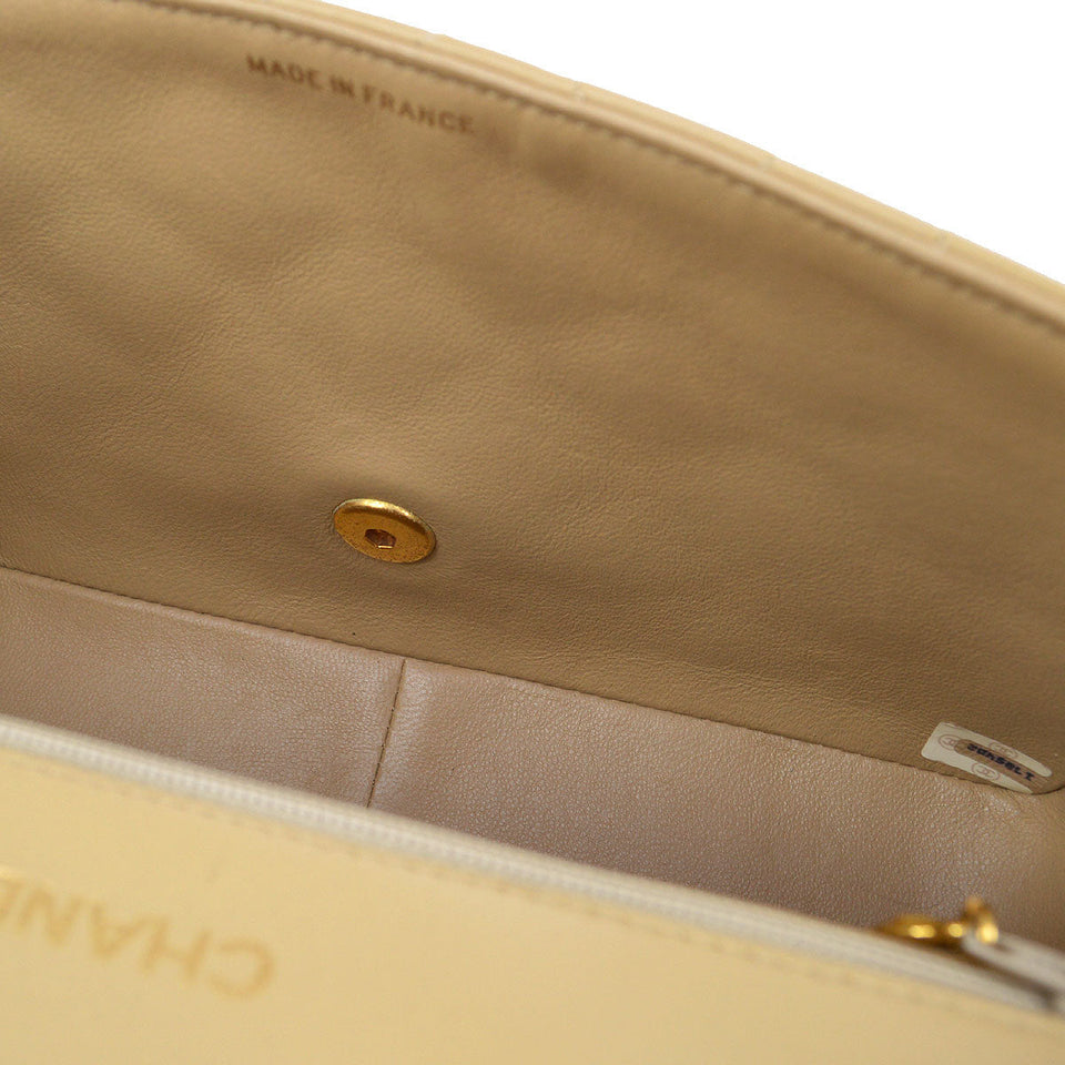 CHANEL 1986-1988 Beige Lambskin Border Flap Medium
