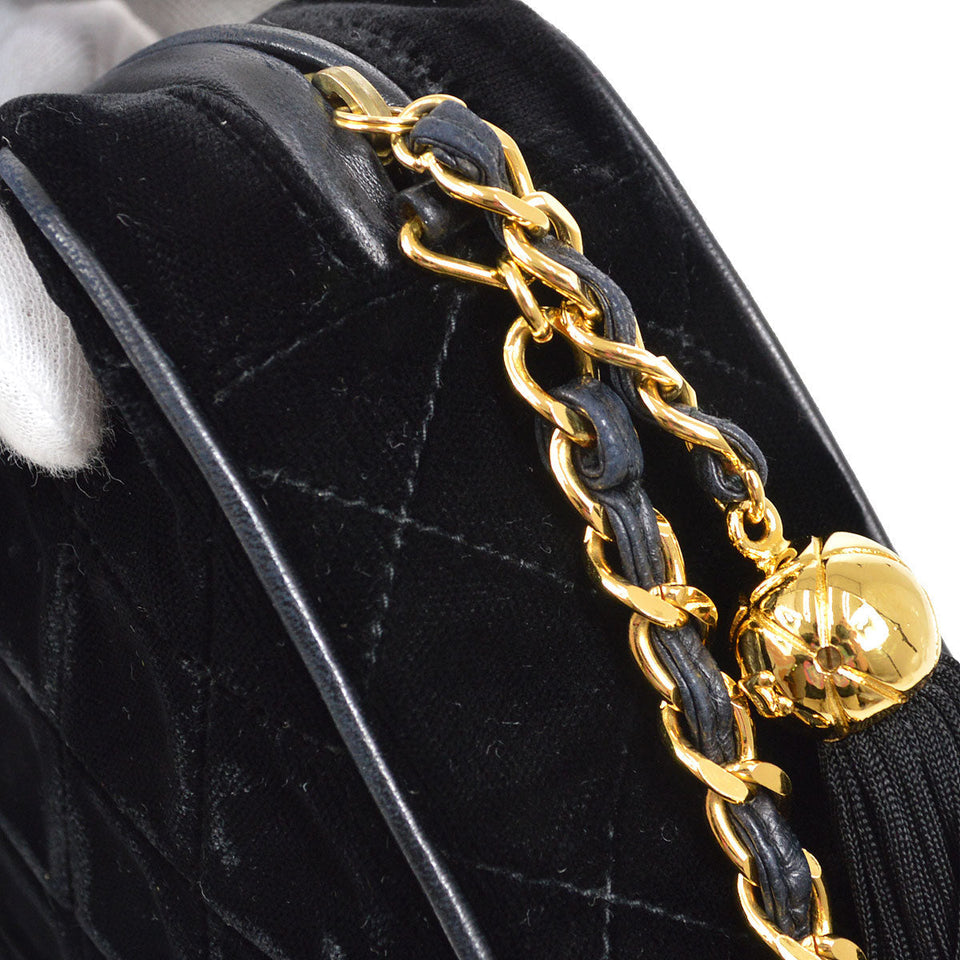 CHANEL 1991-1994 Black Velvet Diamond Camera Bag Small