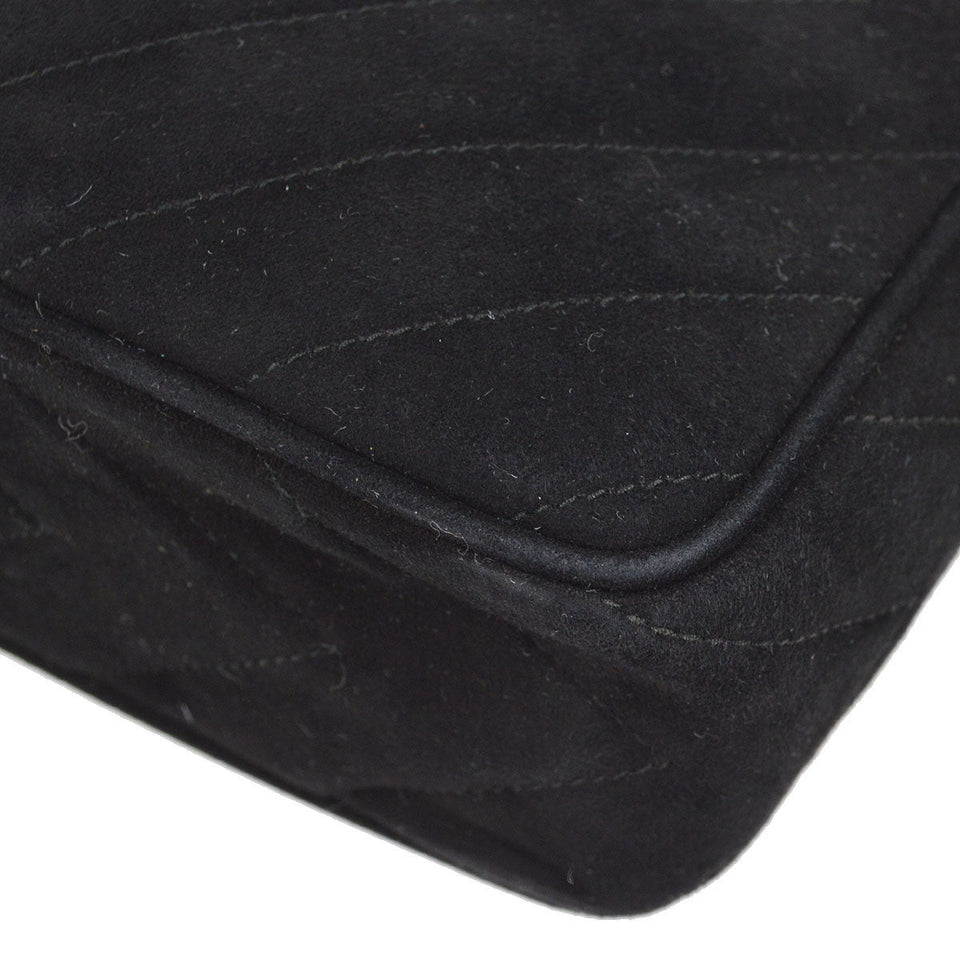 CHANEL 1991-1994 Small Diamond Camera Bag