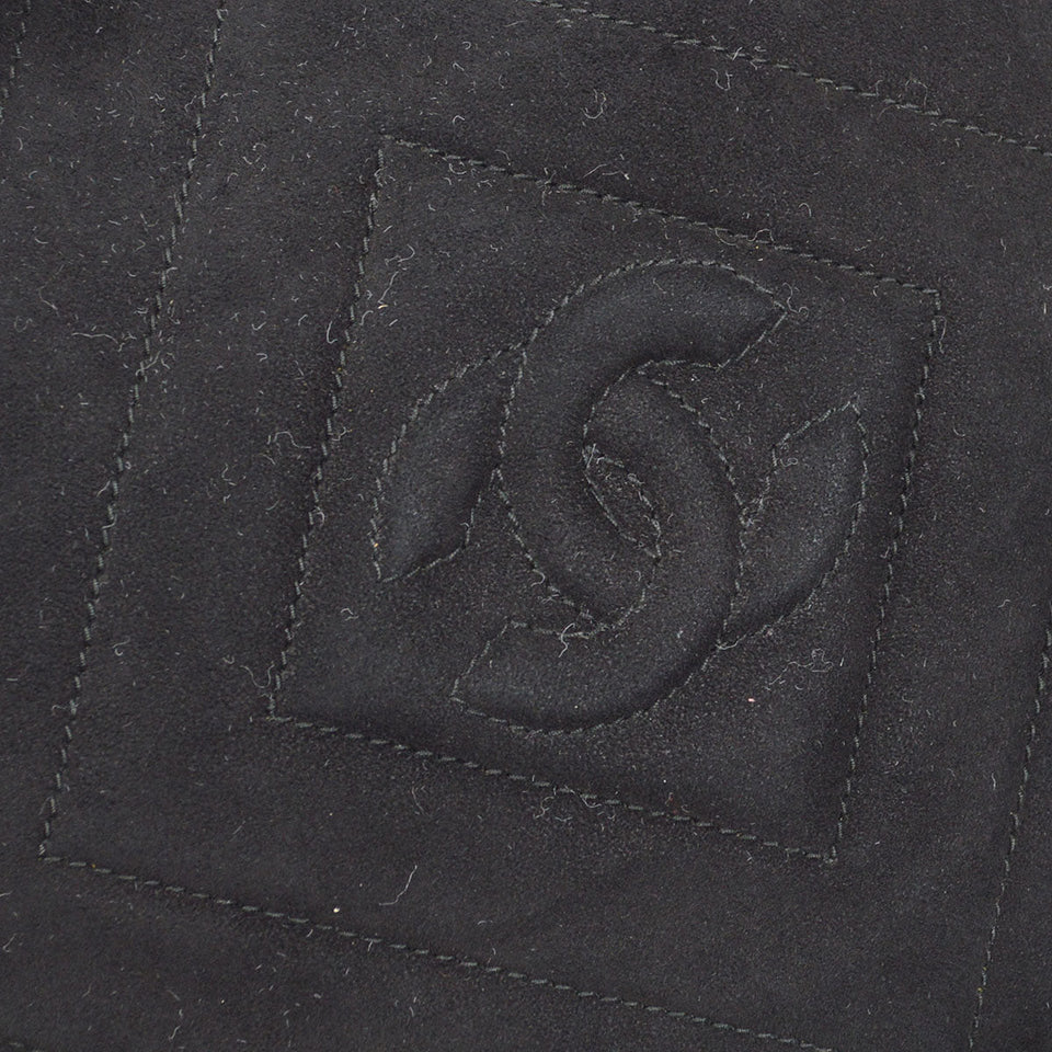 CHANEL 1991-1994 Small Diamond Camera Bag
