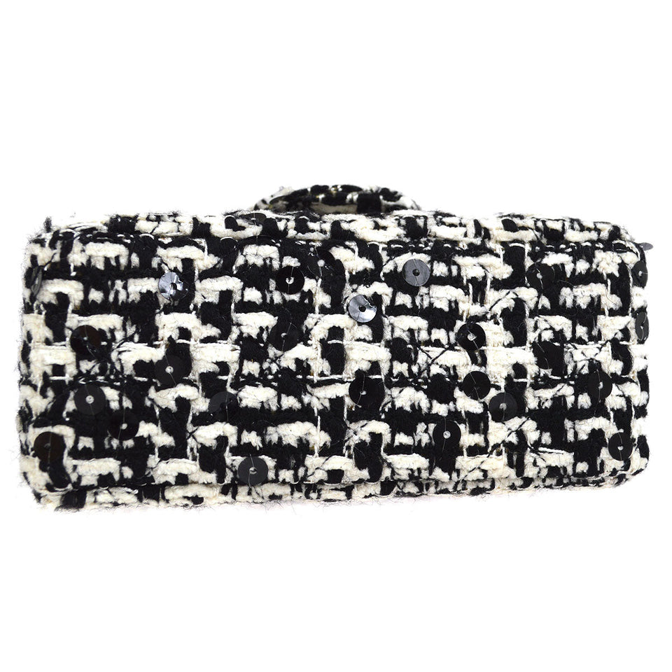 CHANEL * 1991-1994 Classic Flap Handbag Micro Tweed