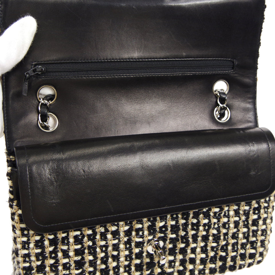 CHANEL 2001-2003 Classic Flap Medium Tweed