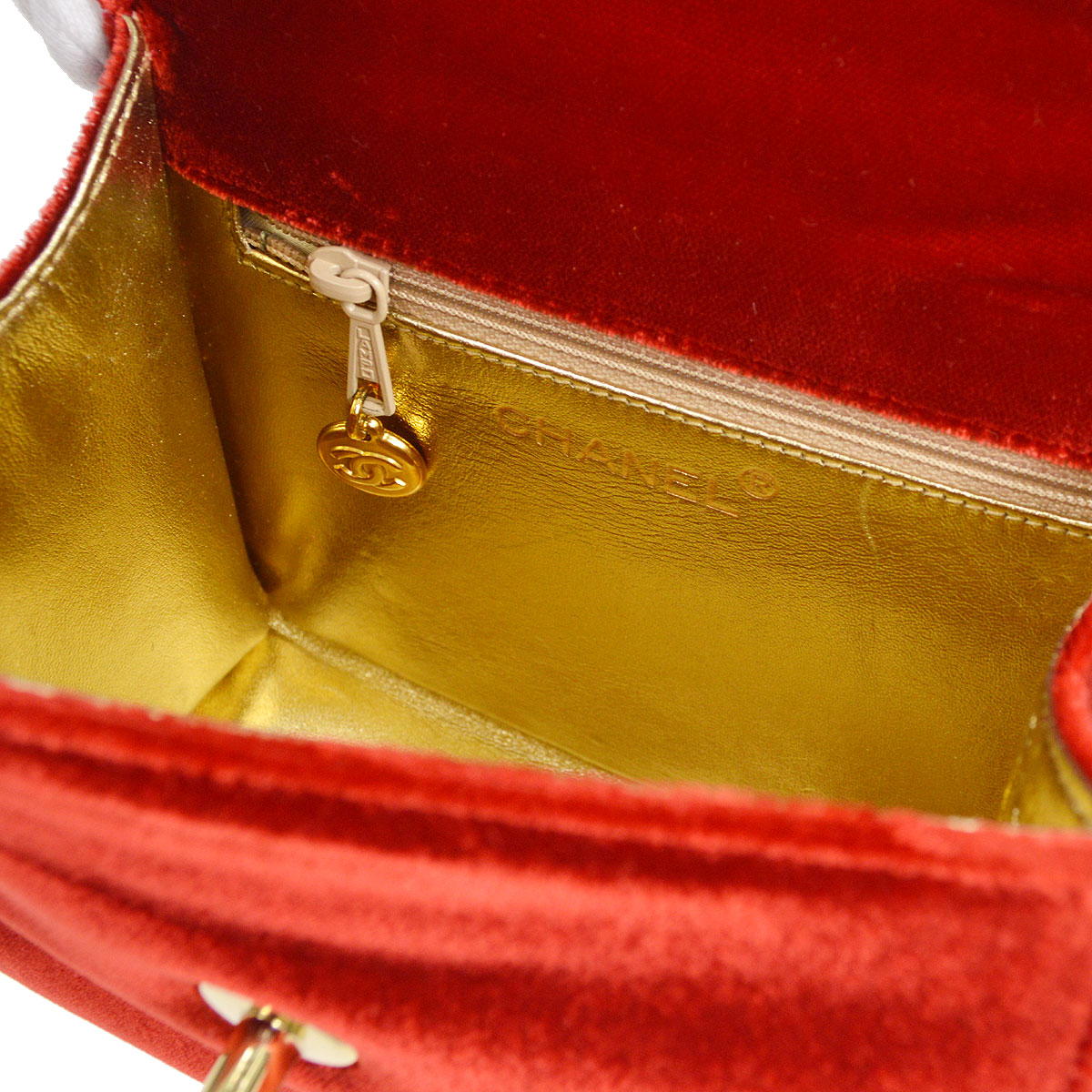 CHANEL * 1996-1997 Handbag Red Velvet 57060 – Reeby Bags CHANEL * 1996-1997 Handbag Red Velvet 57060 – Reeby Bags