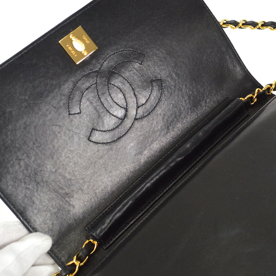 CHANEL 2005-2006 CC Turnlock Full Flap Small Black Lambskin
