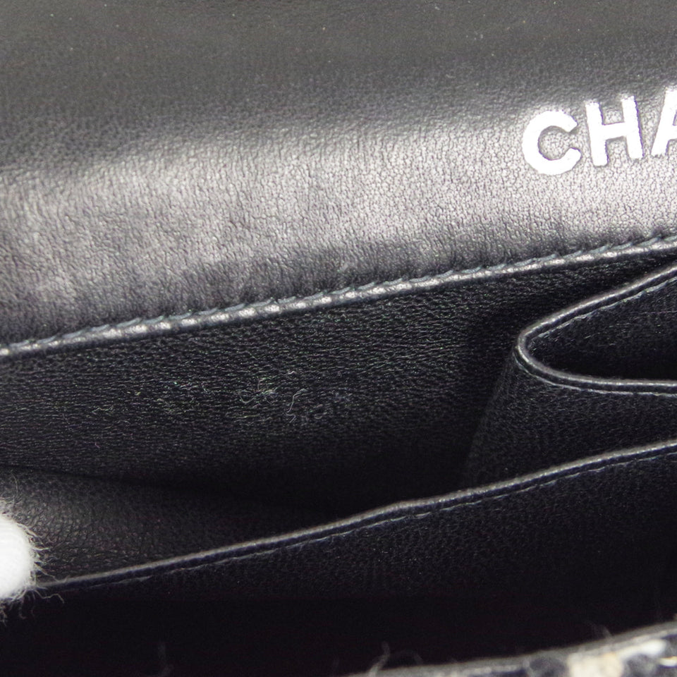 CHANEL 2001-2003 East West SHW Tweed