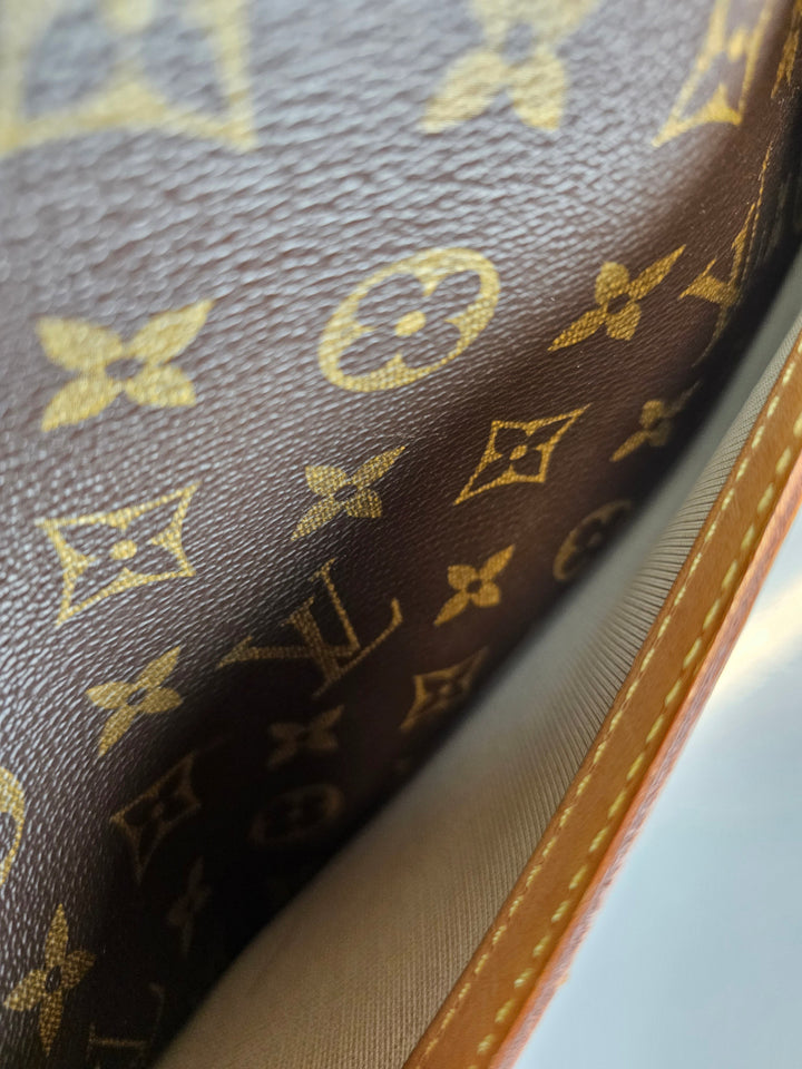 Louis Vuitton Reporter PM