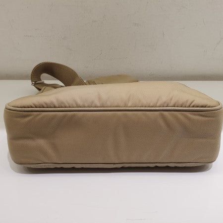Prada Beige Re-Edition 2005 Nylon Bag