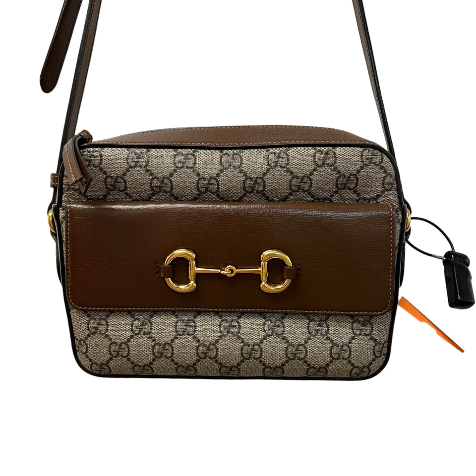 Crossbody Luxury Designer By Gucci  Size: Small