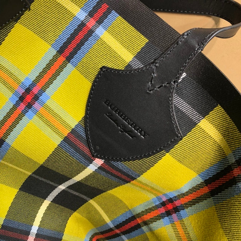 Burberry Bags - Bagsattire   348