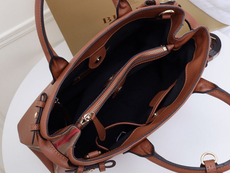 Burberry Bags - Bagsattire   160