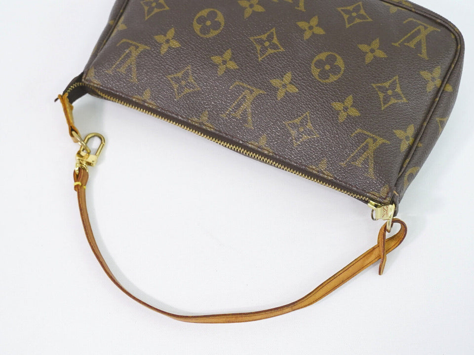 Louis Vuitton Pochette Accessoire Clutch Bag