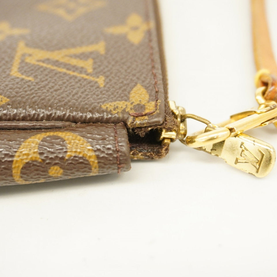 Louis Vuitton Pochette Accessoire  Canvas Clutch Bag