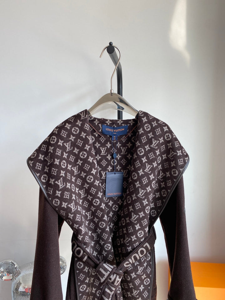 Luxury Louis Vuitton  Wrap Coat 032