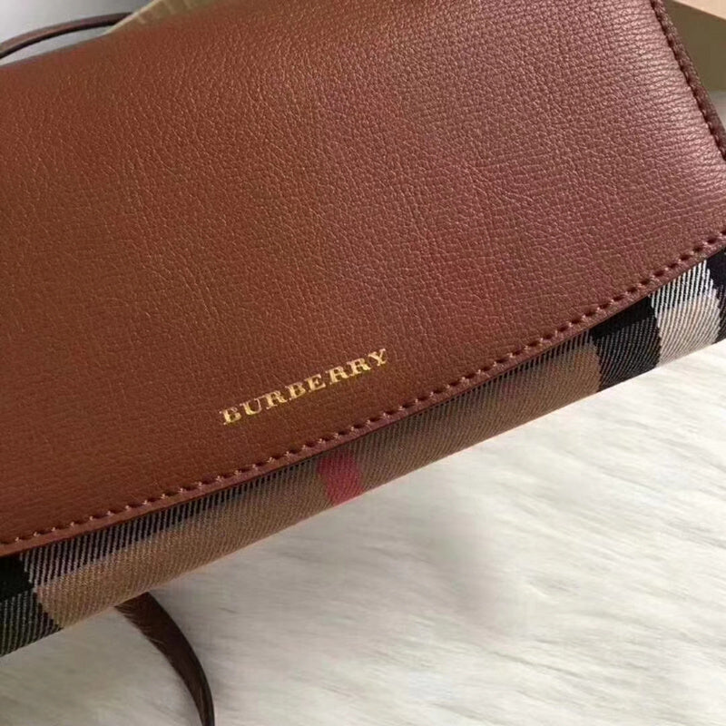 Burberry Bags - Bagsattire   491