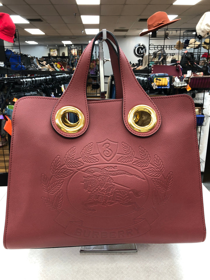 Crossbody Luxury Designer By Burberry  Size: Medium