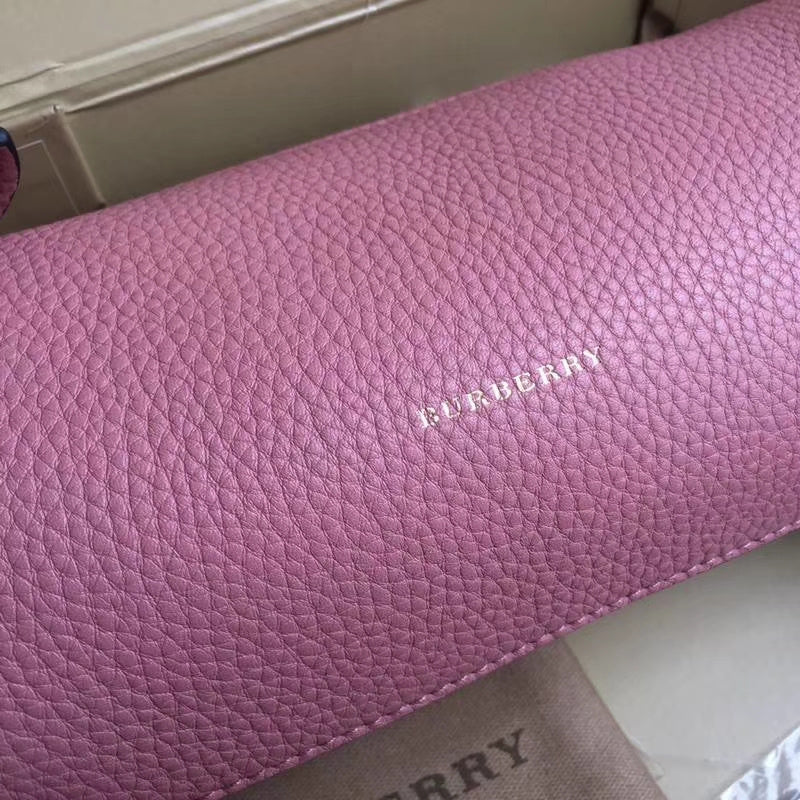 Burberry Bags - Bagsattire   455