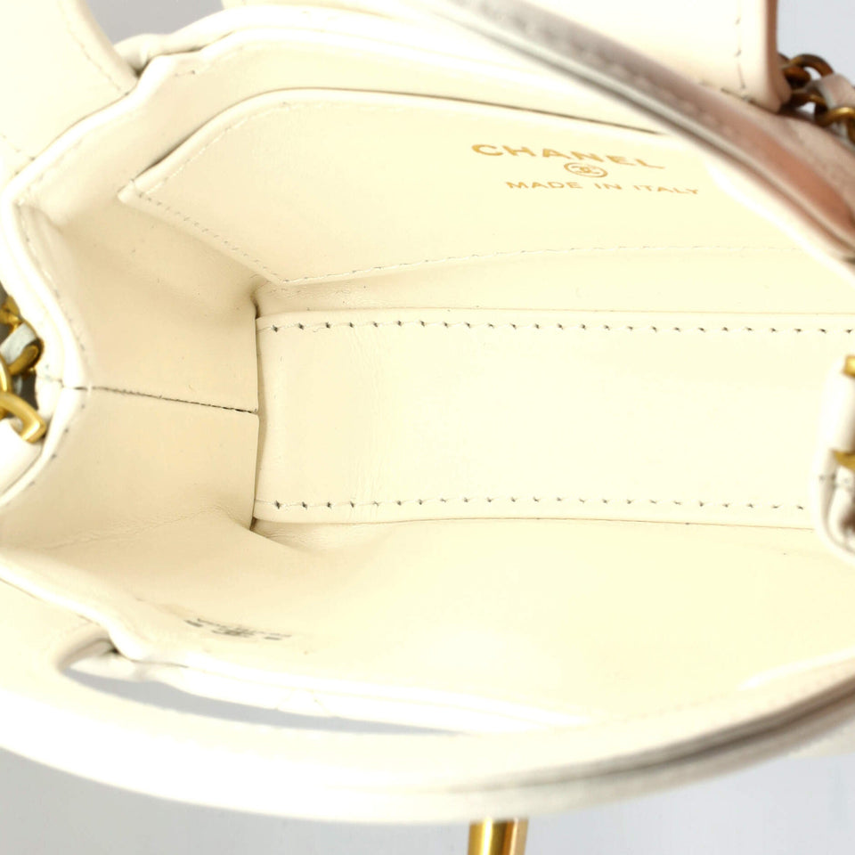 Kelly Top Handle Clutch with Chain Quilted Shiny Aged Calfskin