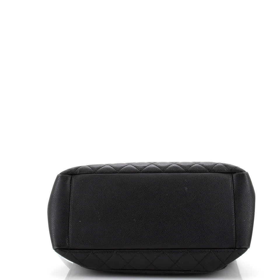 Grand Shopping Tote Quilted Caviar