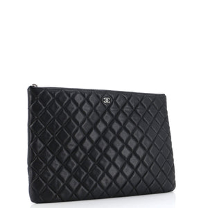 O Case Clutch Quilted Caviar Large