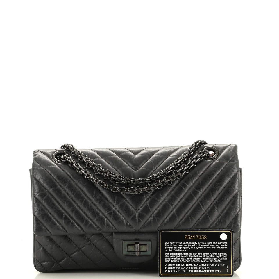 So Black Reissue 2.55 Flap Bag Chevron Aged Calfskin 225