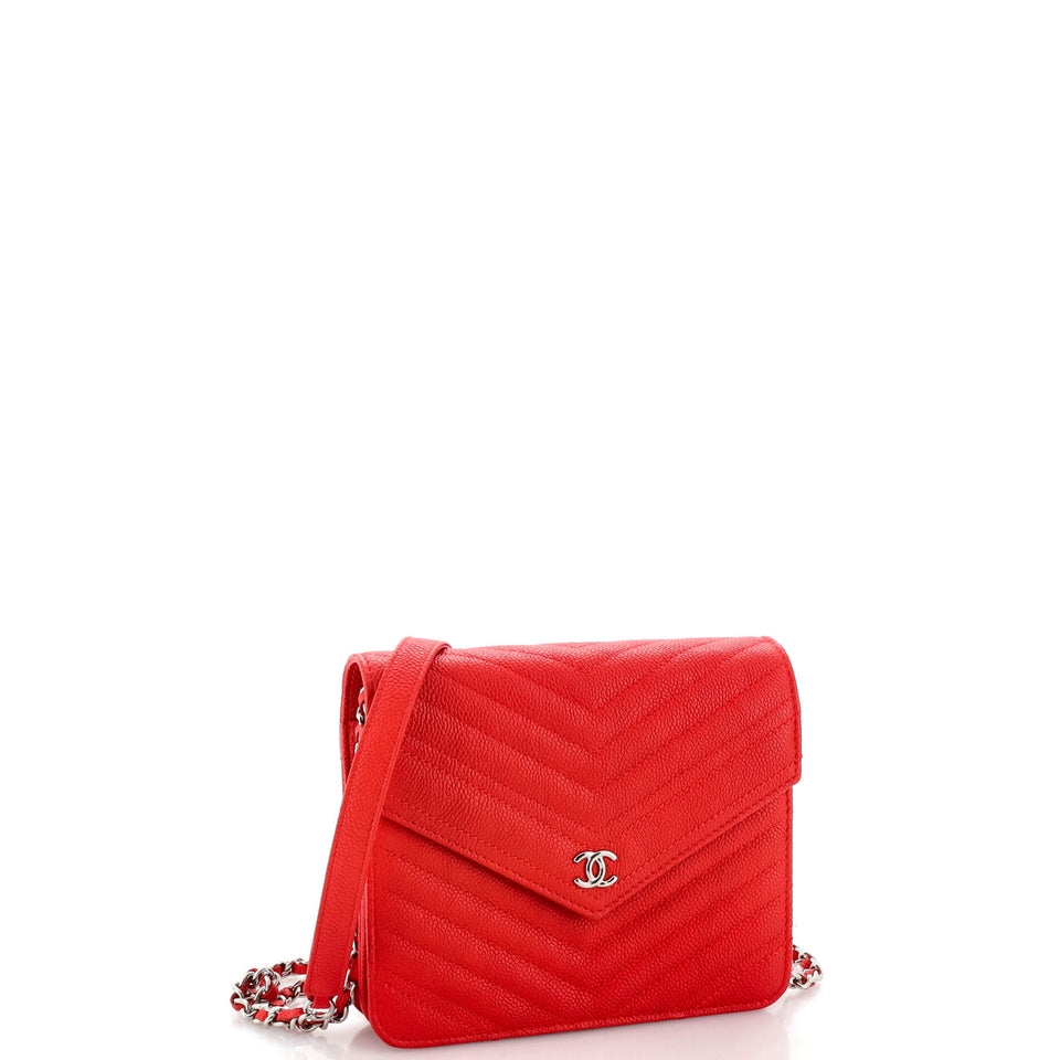 Square Wallet on Chain Chevron Caviar