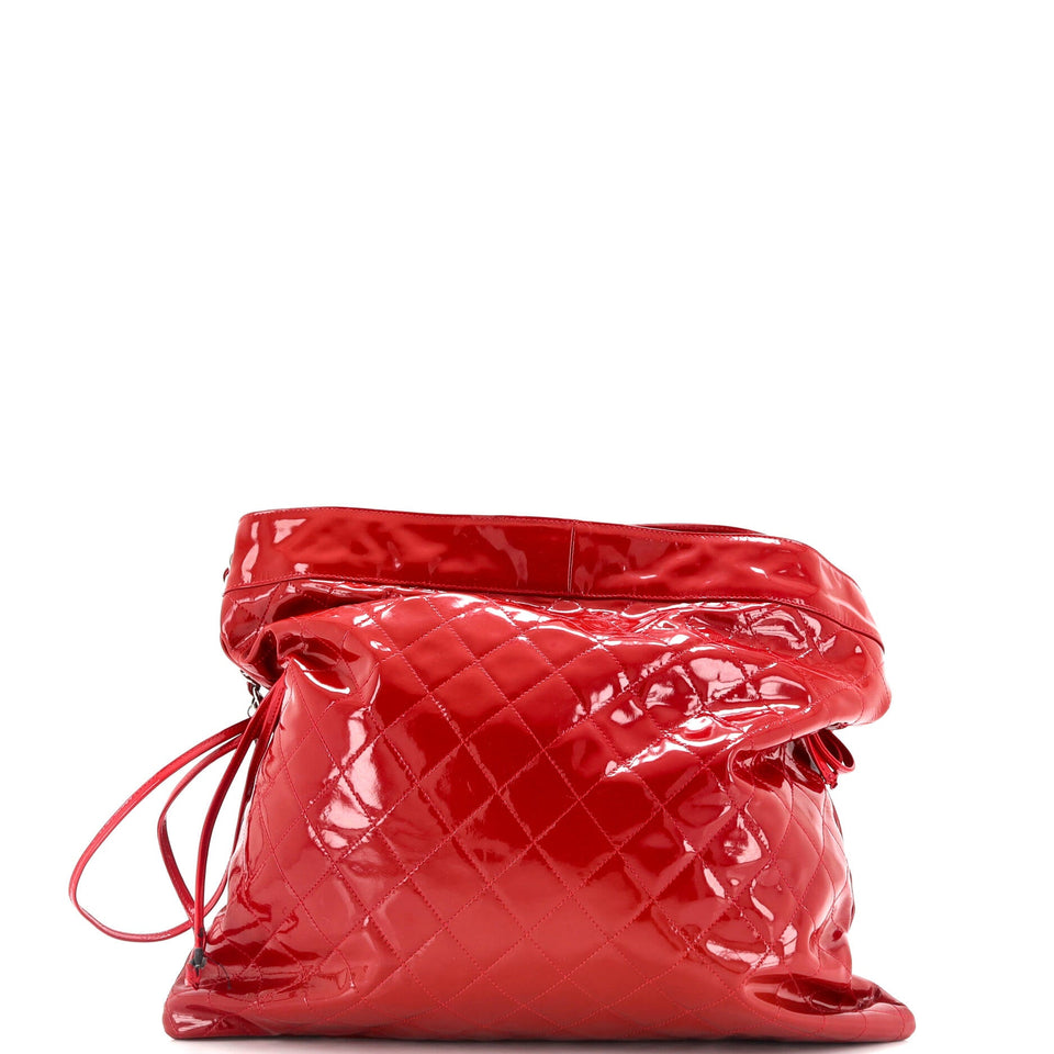 31 Drawstring Tote Quilted Patent Large