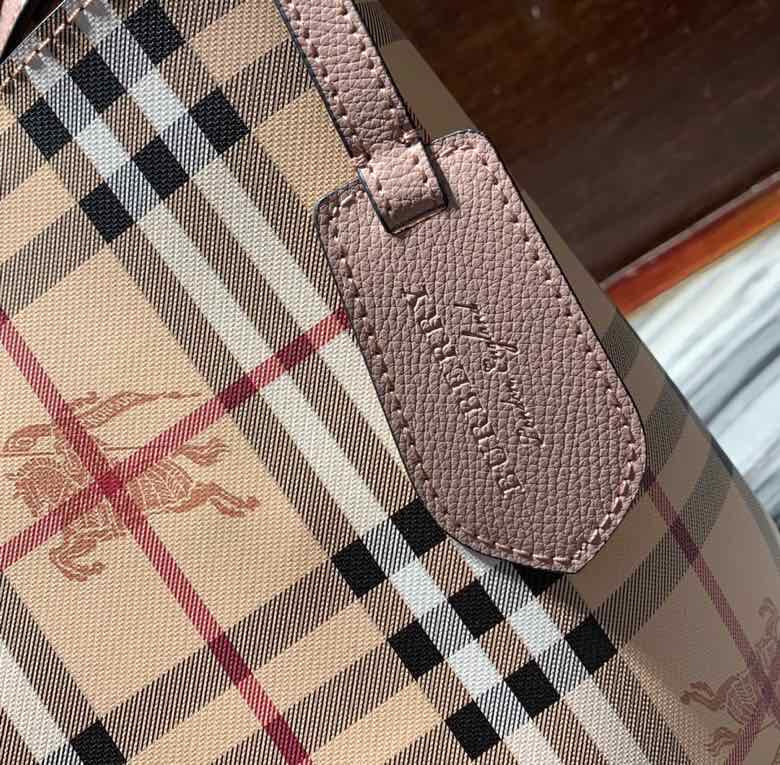 Burberry Bags - Bagsattire   184