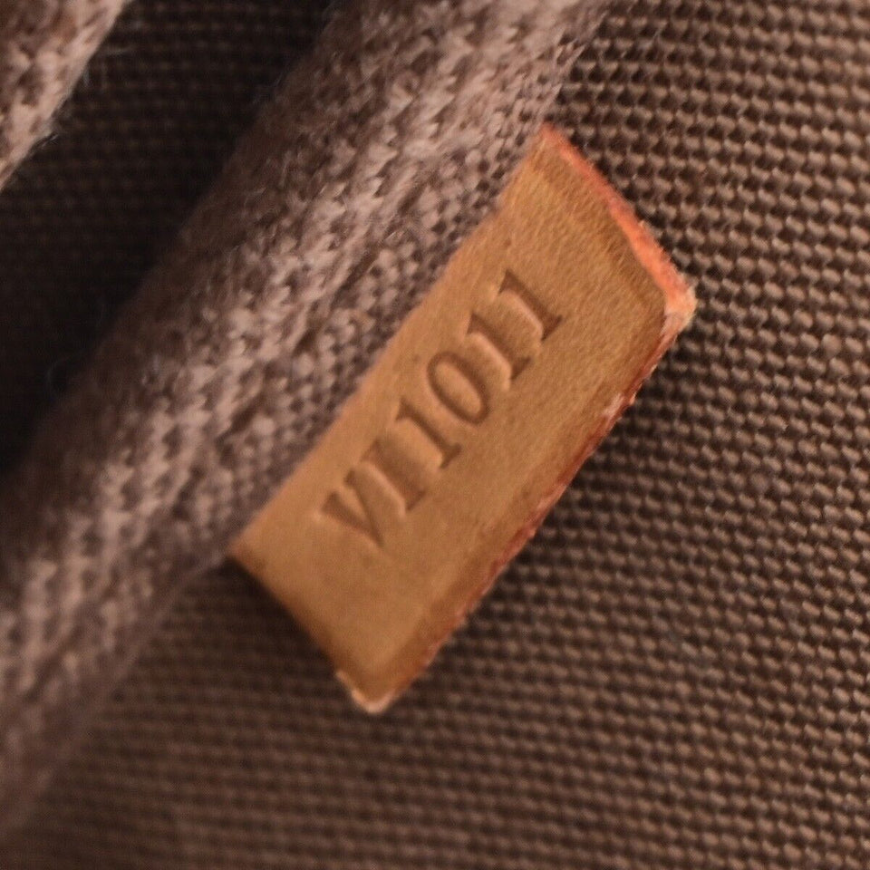 Louis Vuitton Pochette Accessoires  Canvas Clutch Bag