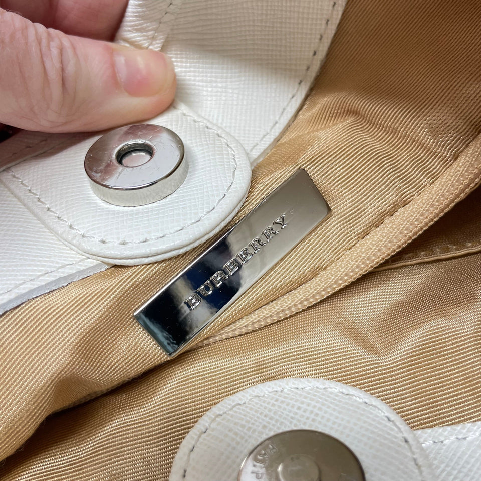 Handbag Luxury Designer By Burberry  Size: Medium