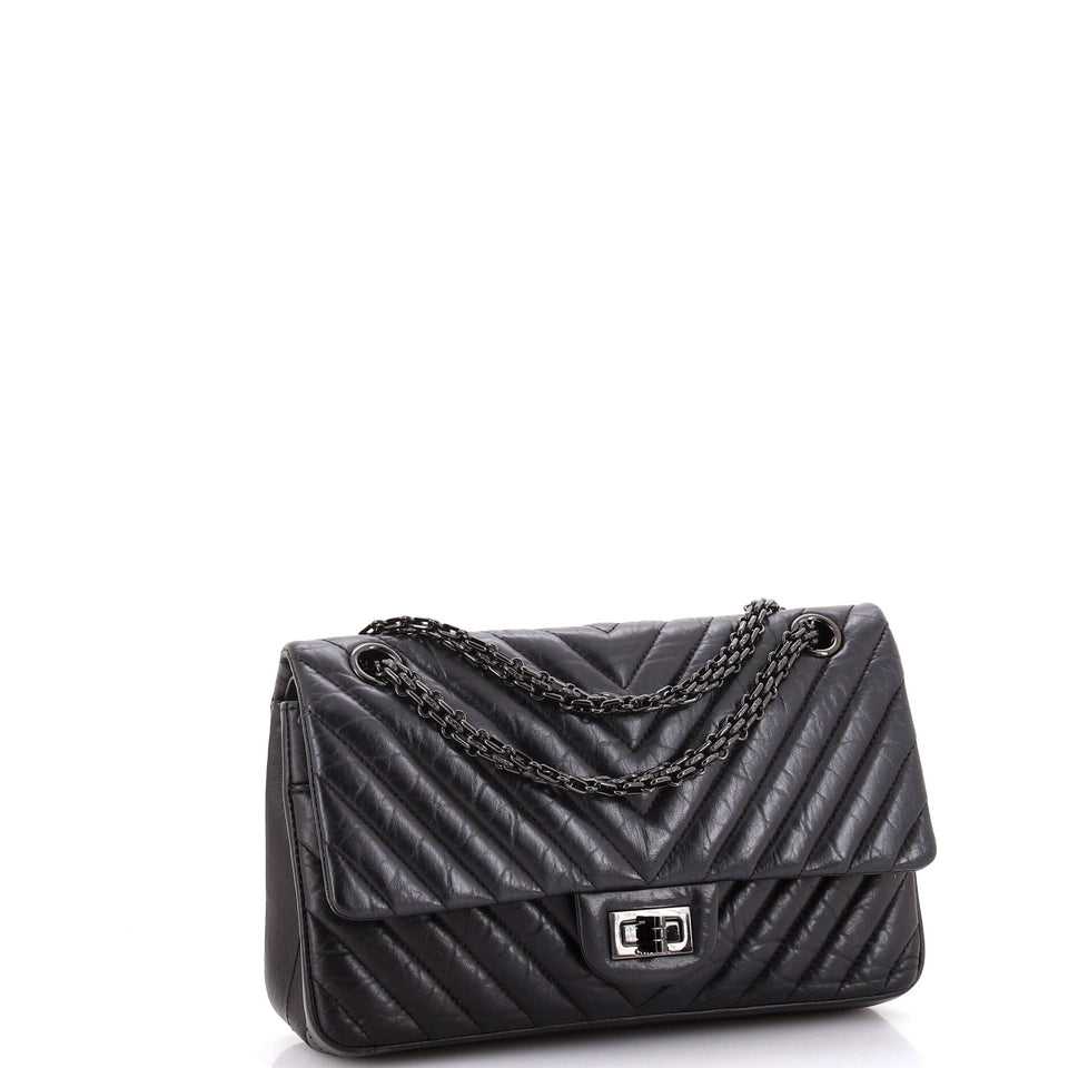 So Black Reissue 2.55 Flap Bag Chevron Aged Calfskin 225