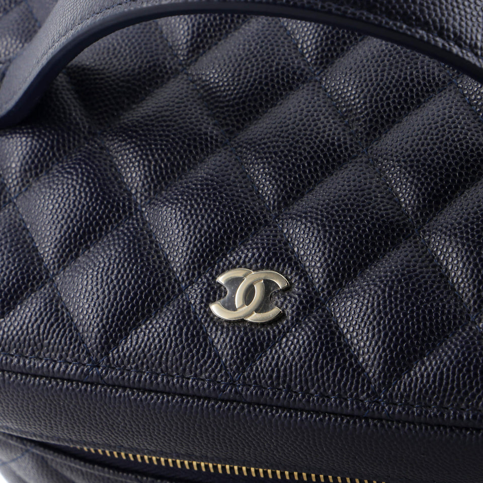 Classic Vanity Case Quilted Caviar Medium