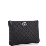 Woven Chain CC O Case Clutch Quilted Caviar Medium