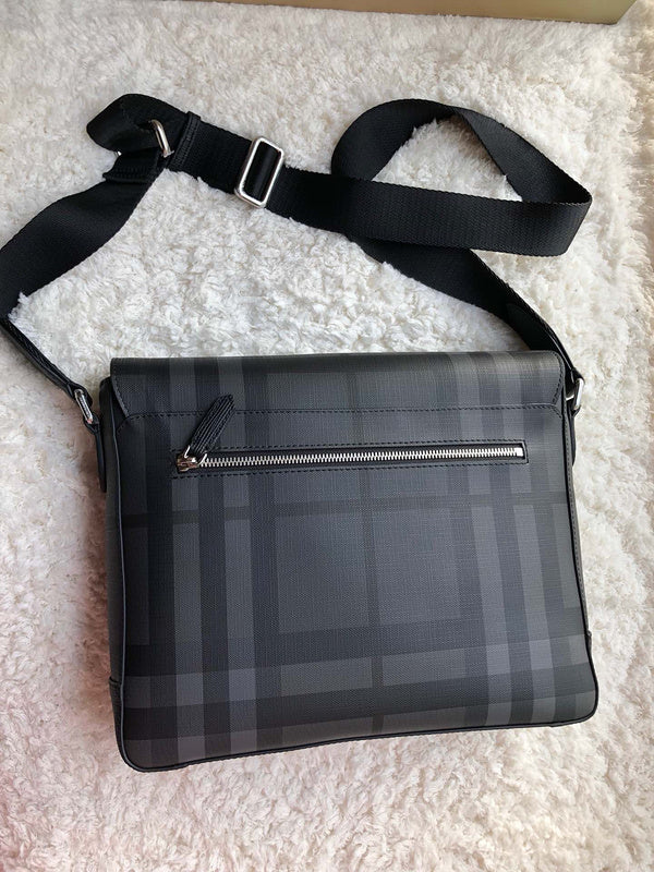 Burberry Bags - Bagsattire   392