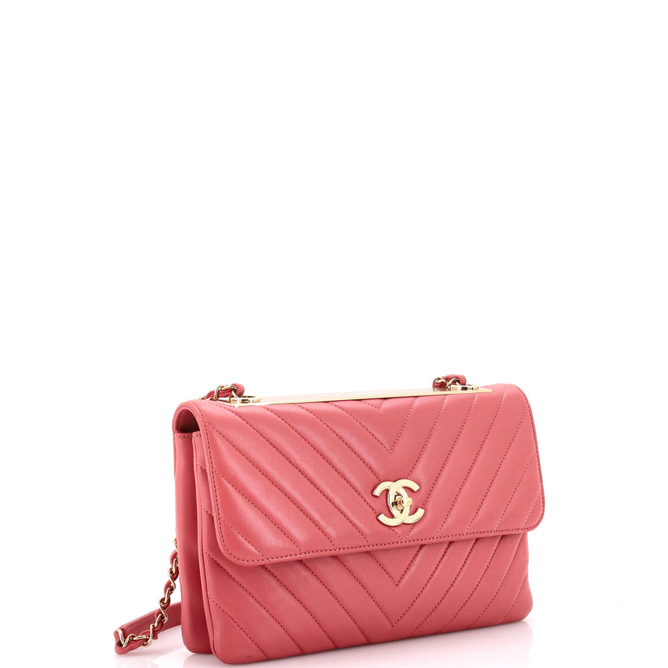 Trendy CC Flap Bag Chevron Lambskin Medium