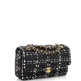 CC Chain Flap Bag Tweed Effect Braided Raffia Medium