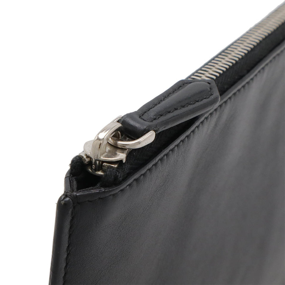 Fendi  Leather Clutch Bag (Pre-Owned)