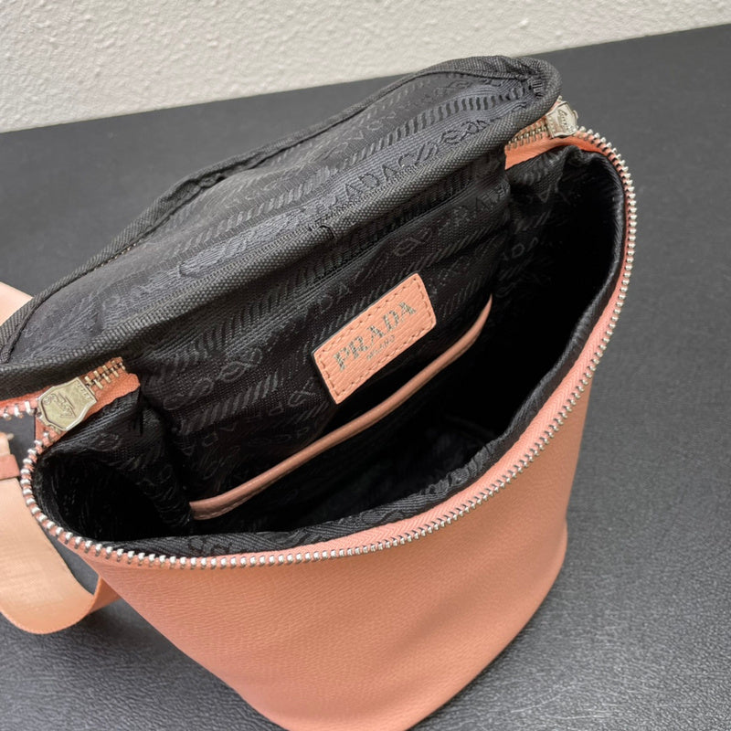 Barnes-Bags - Prada Bags - 963