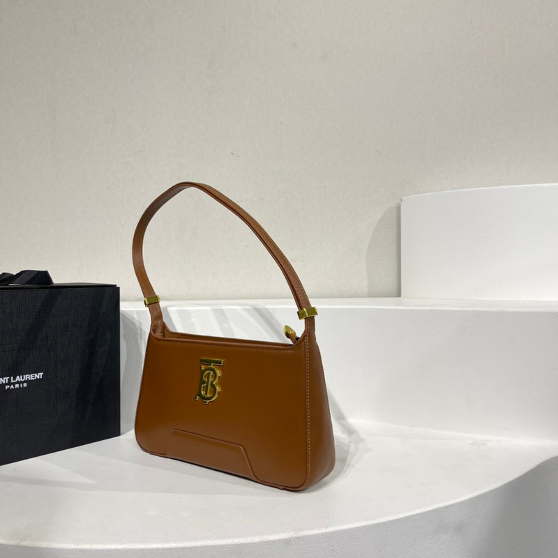 Burberry Bags - Bagsattire   135