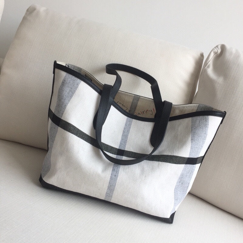 Burberry Bags - BG Bags - 073