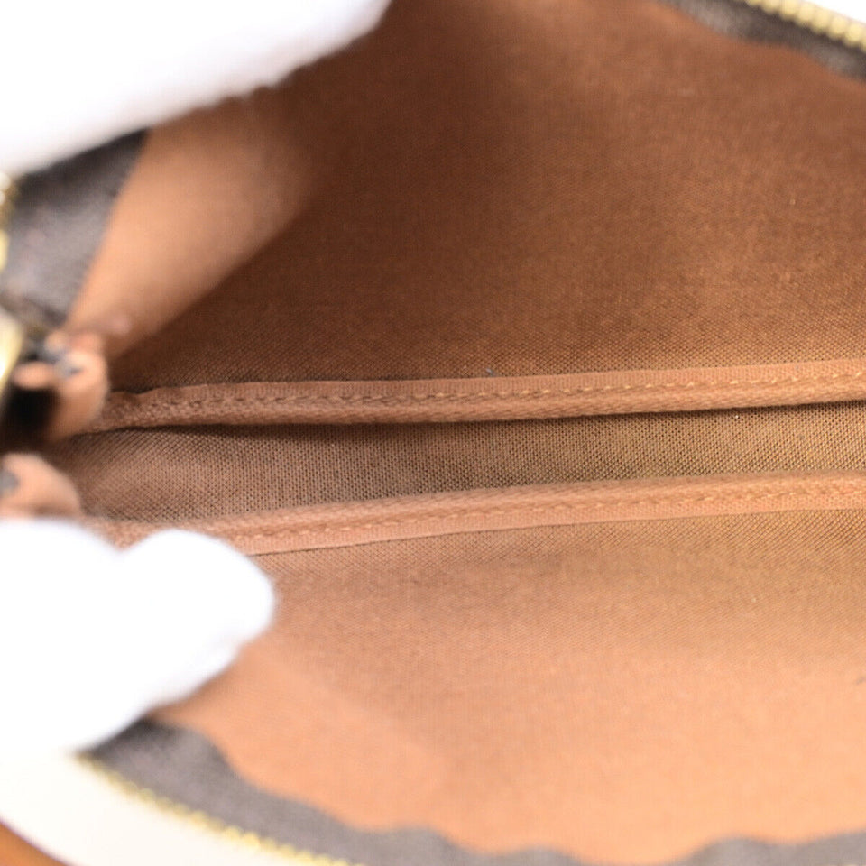 Louis Vuitton Pochette Accessoires  Canvas Clutch Bag