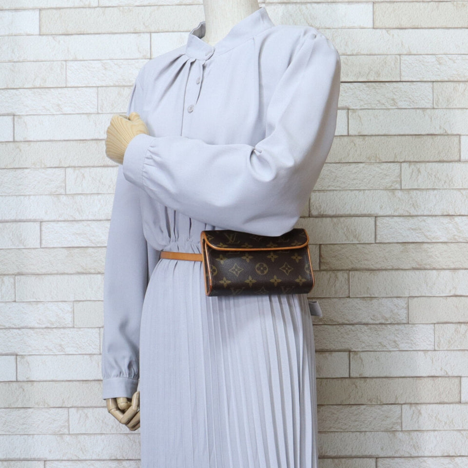 Louis Vuitton Florentine  Canvas Clutch Bag