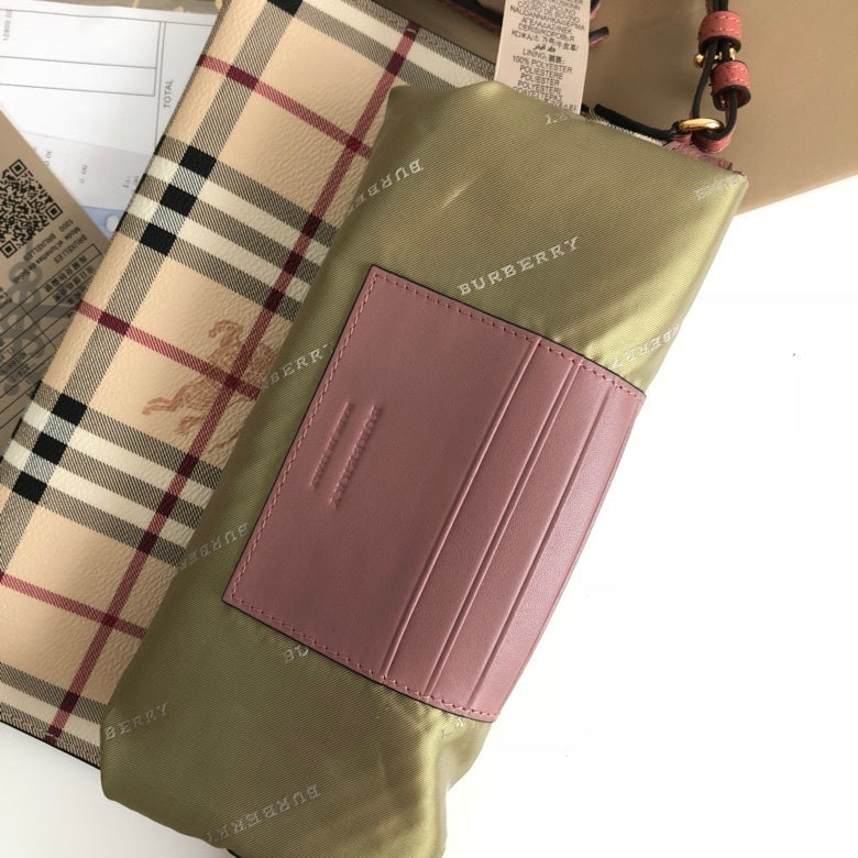 Burberry Bags - Bagsattire   325