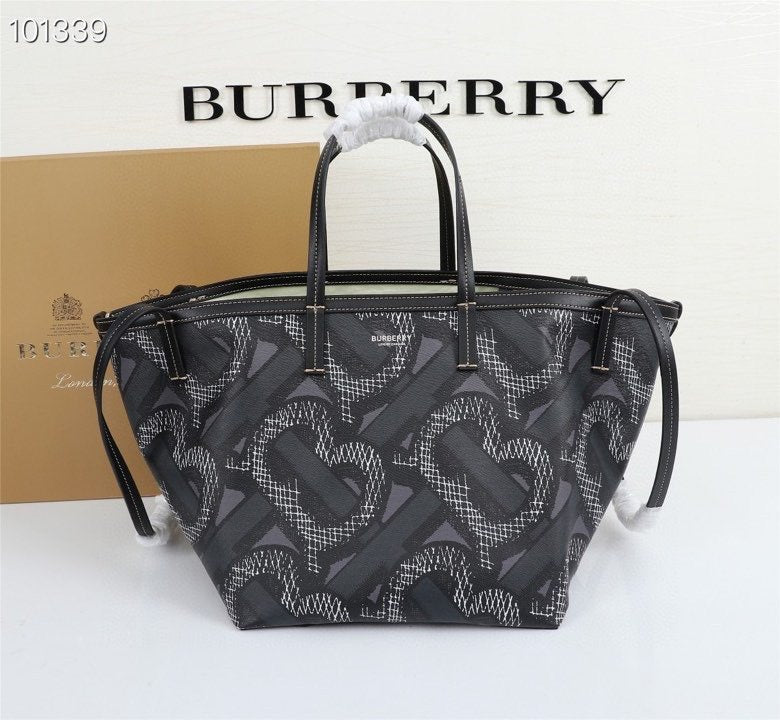 Burberry Bags - Bagsattire   176