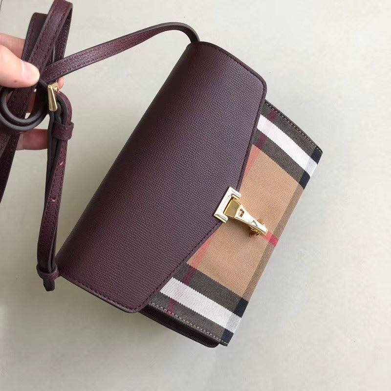 Burberry Bags - Bagsattire   309