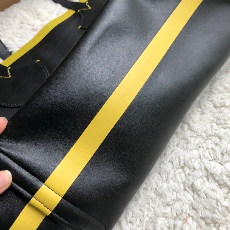 Burberry Bags - Bagsattire   342