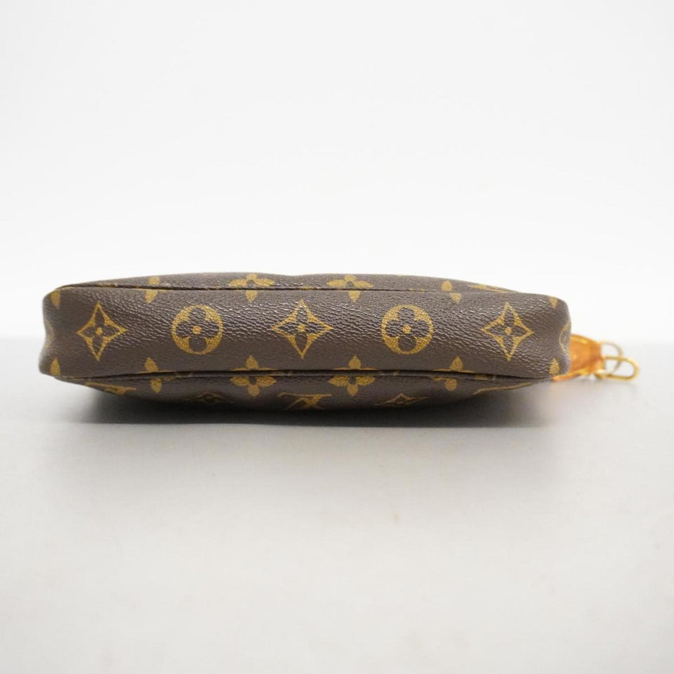 Louis Vuitton Pochette Accessoire  Canvas Clutch Bag