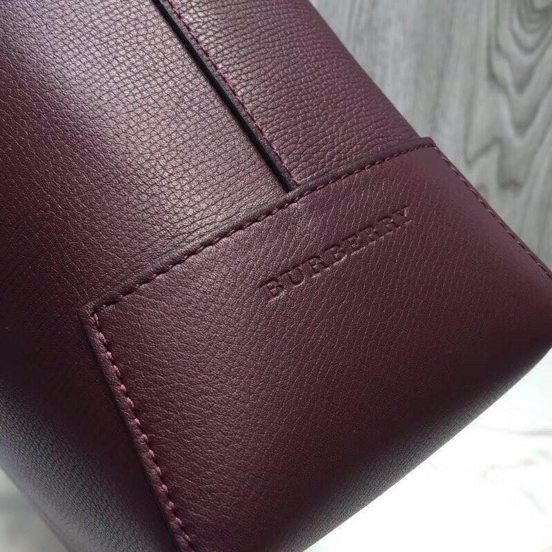 Burberry Bags - Bagsattire   696