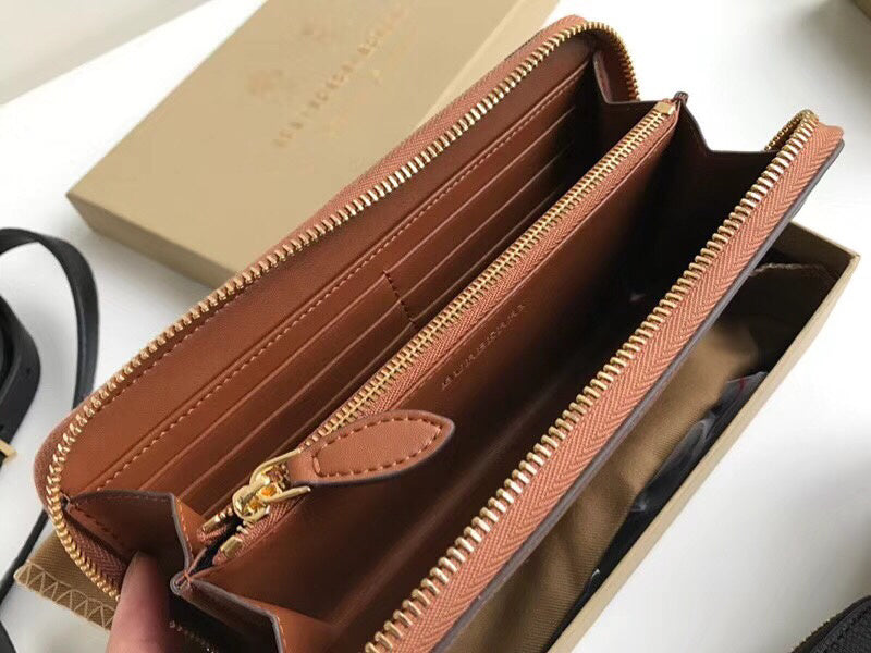 Burberry Bags - Bagsattire   385